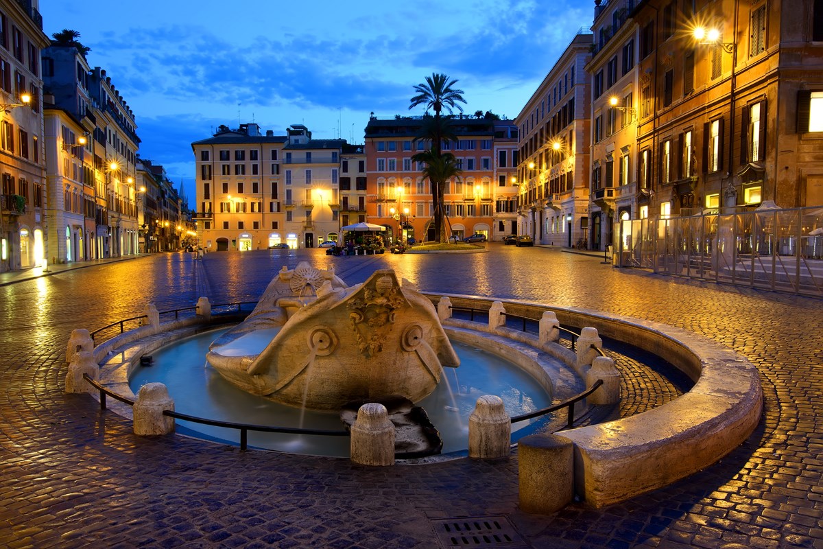 fontana della barcaccia evening