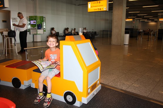 Airport Kid